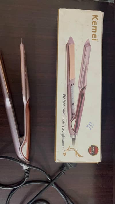 Kemei KM-421 professional Hair Straightener