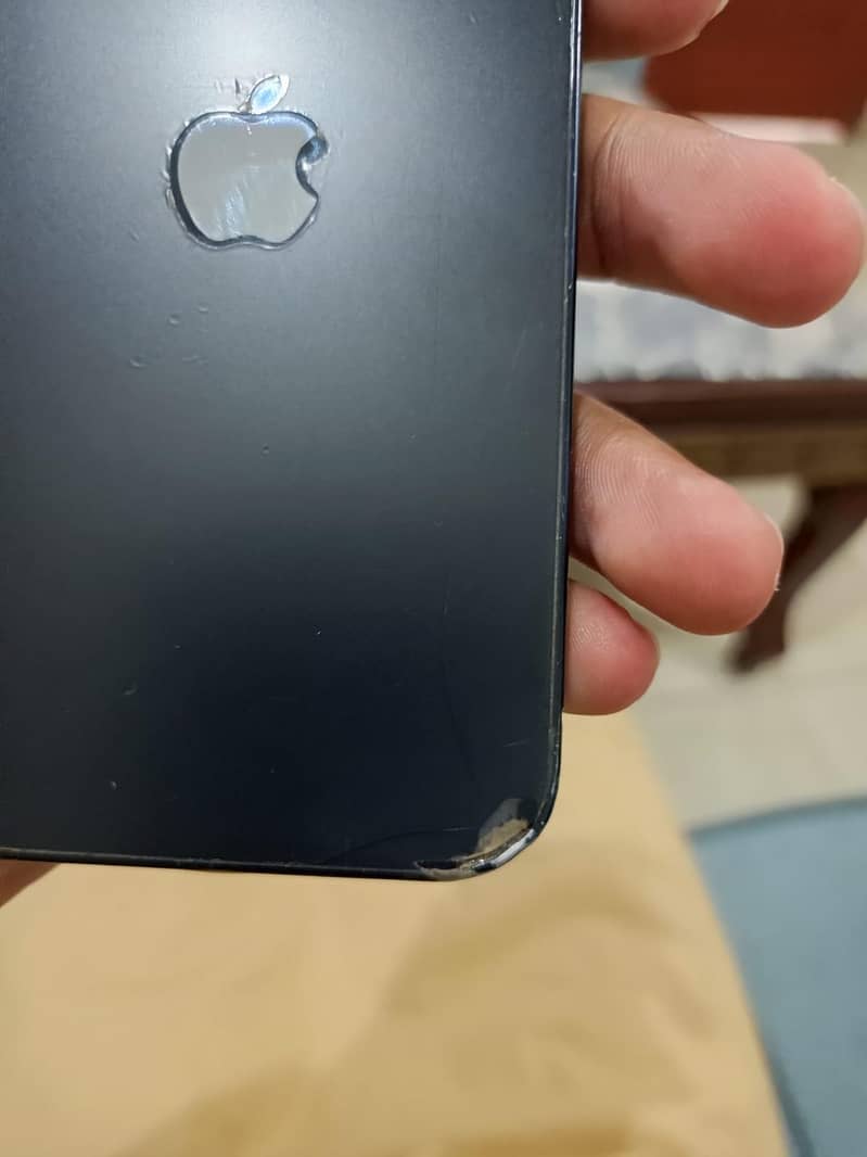 Apple iPhone 12 mini 4