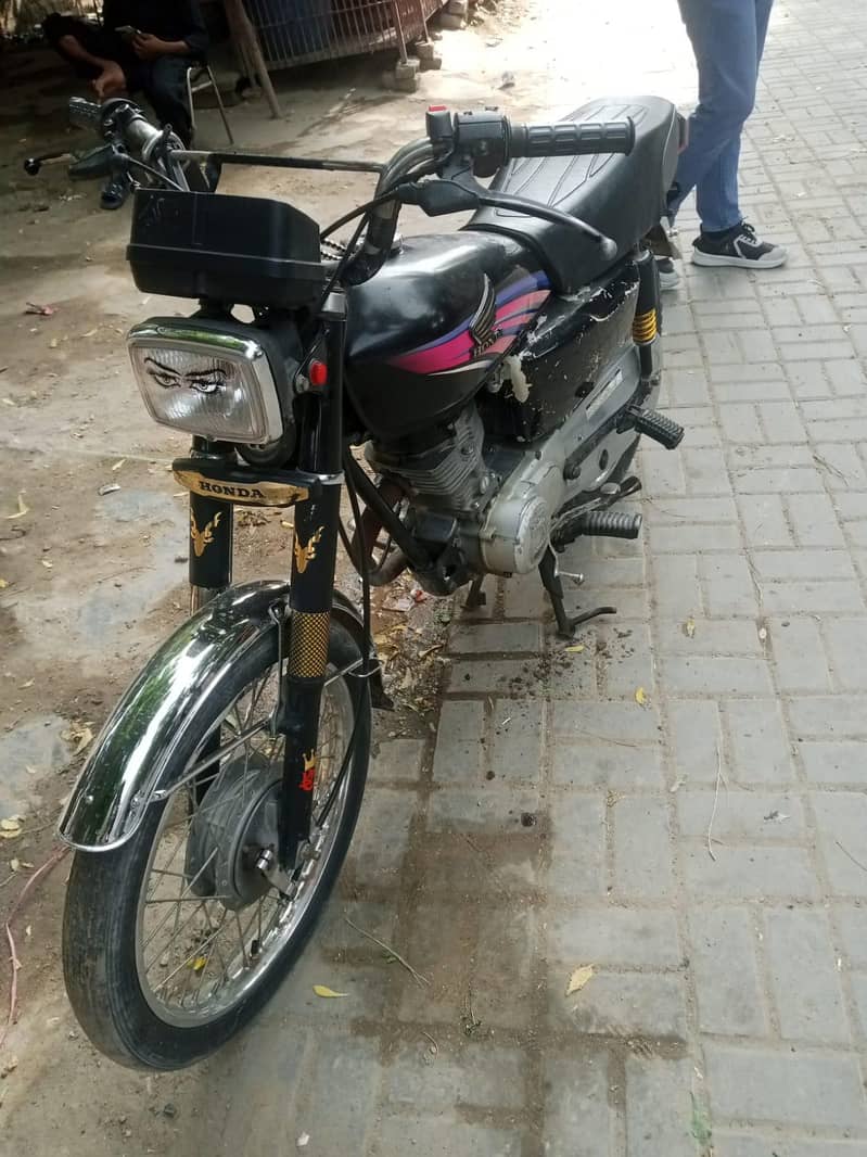Unique 125 3