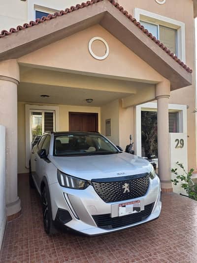 Peugeot 2008 Allure model 2022