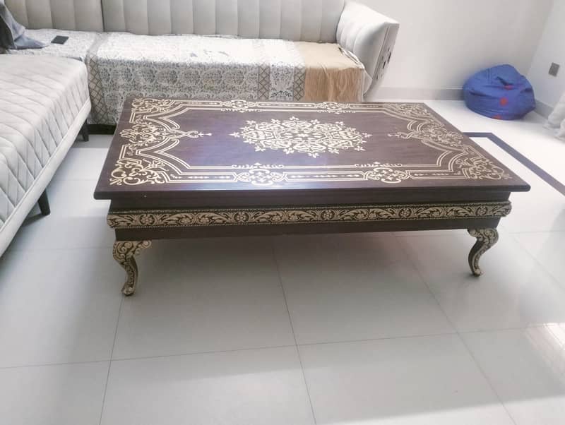 Centre table outclass condition 2