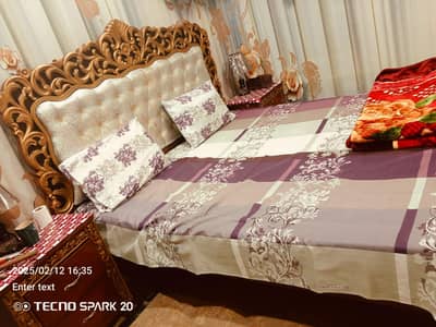 bed set with dressing