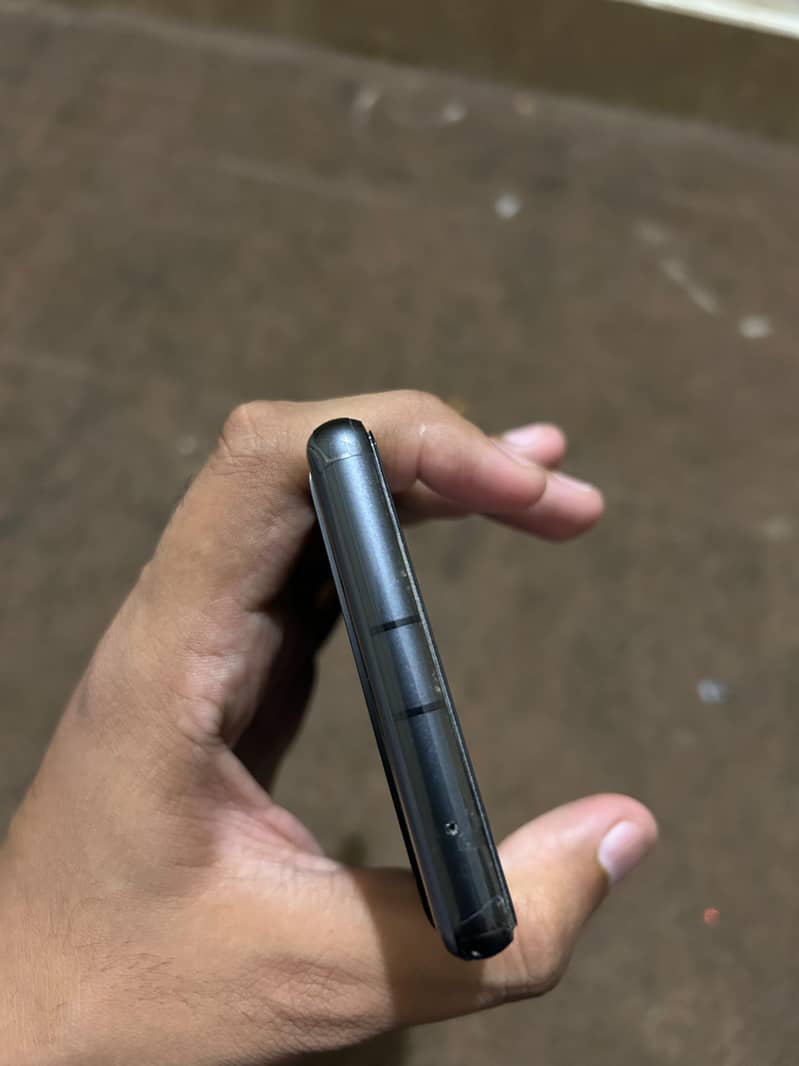 Google Pixel 7a 5