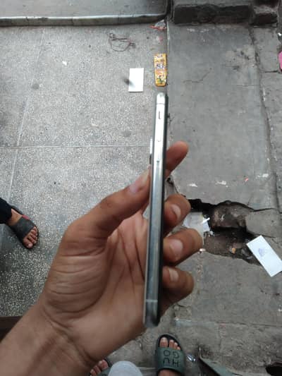 Apple iPhone X 64gb official pta.