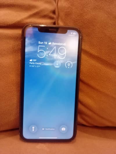 Apple iPhone 11