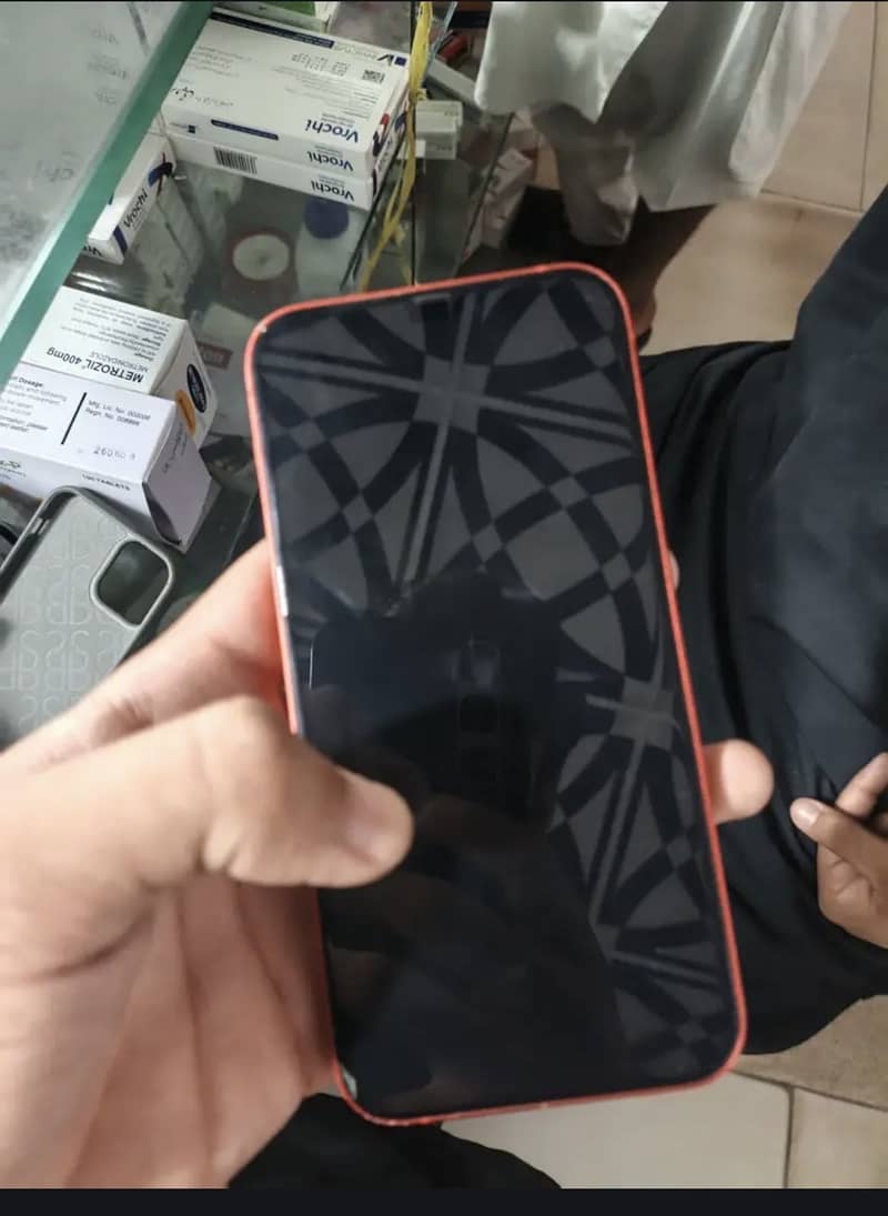 Apple iPhone 12 1