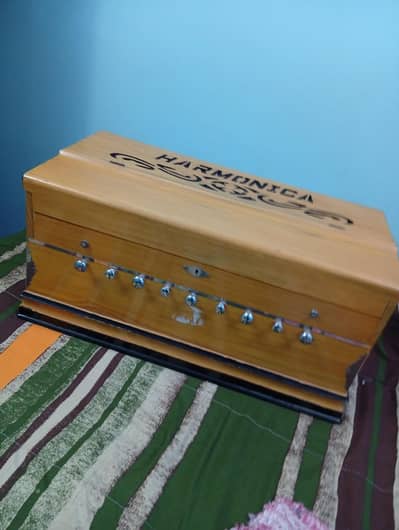 indian coupler harmonium condition very fresh