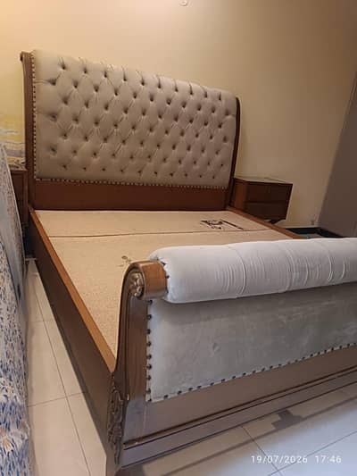 Chen One Style Bed Set