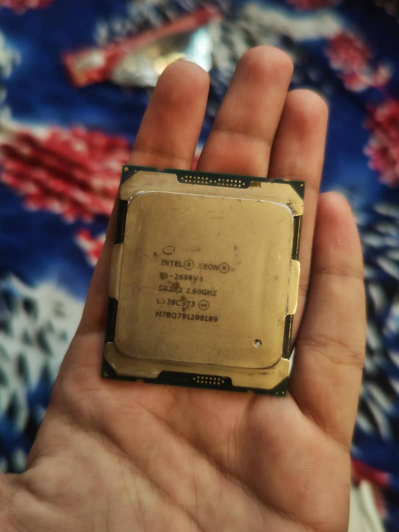 Xeon E5 2690 v4 0