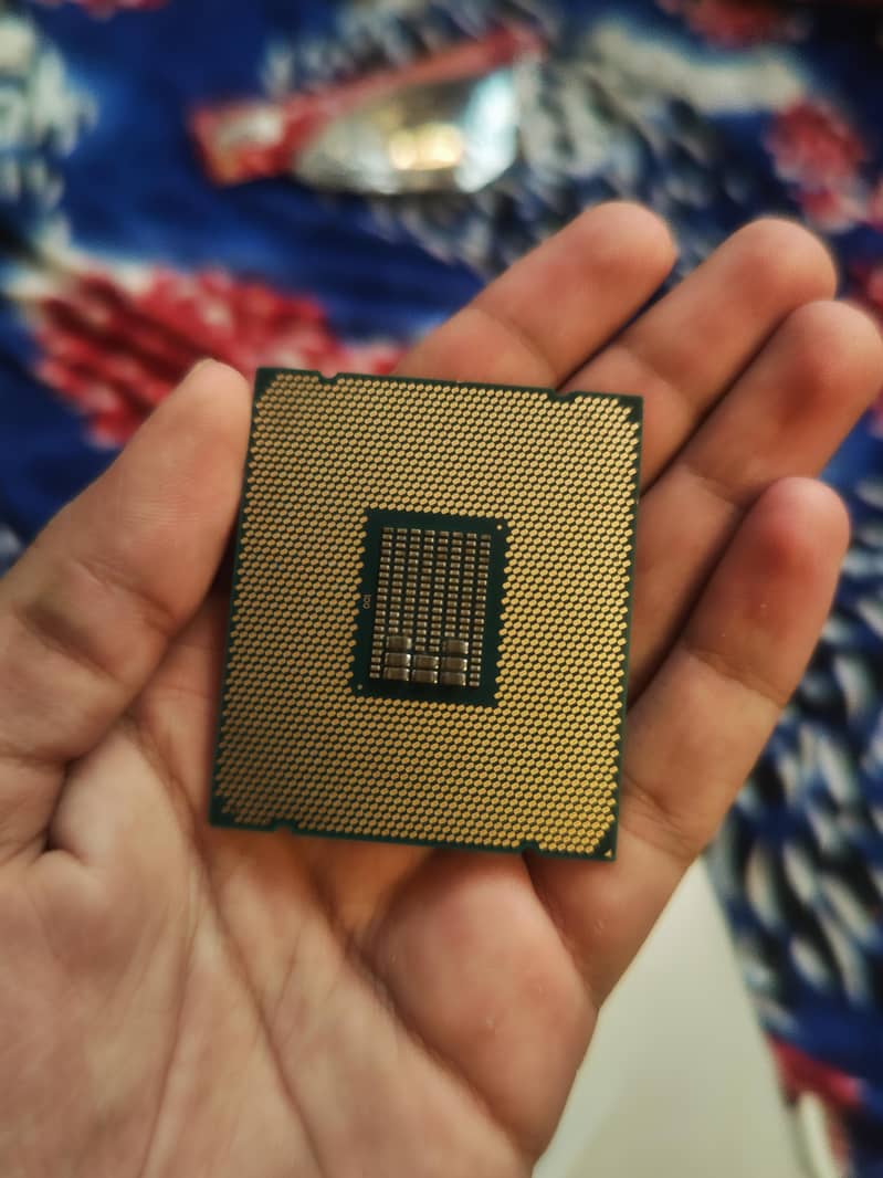 Xeon E5 2690 v4 1