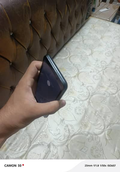OPPO A83