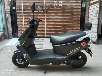 Electric bike 10/10 condition brand new