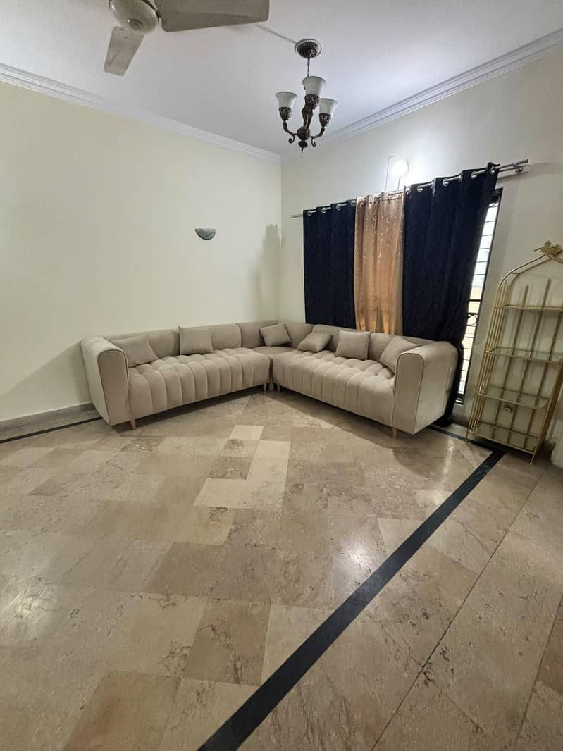 l shape sofa 0