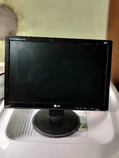 LG Flatron W1742S 17" LCD Monitor | 100% Working