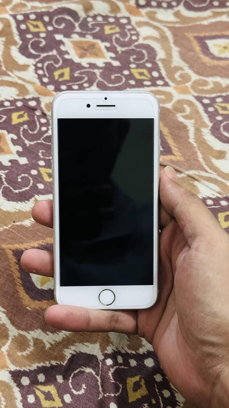Apple iPhone 8 2