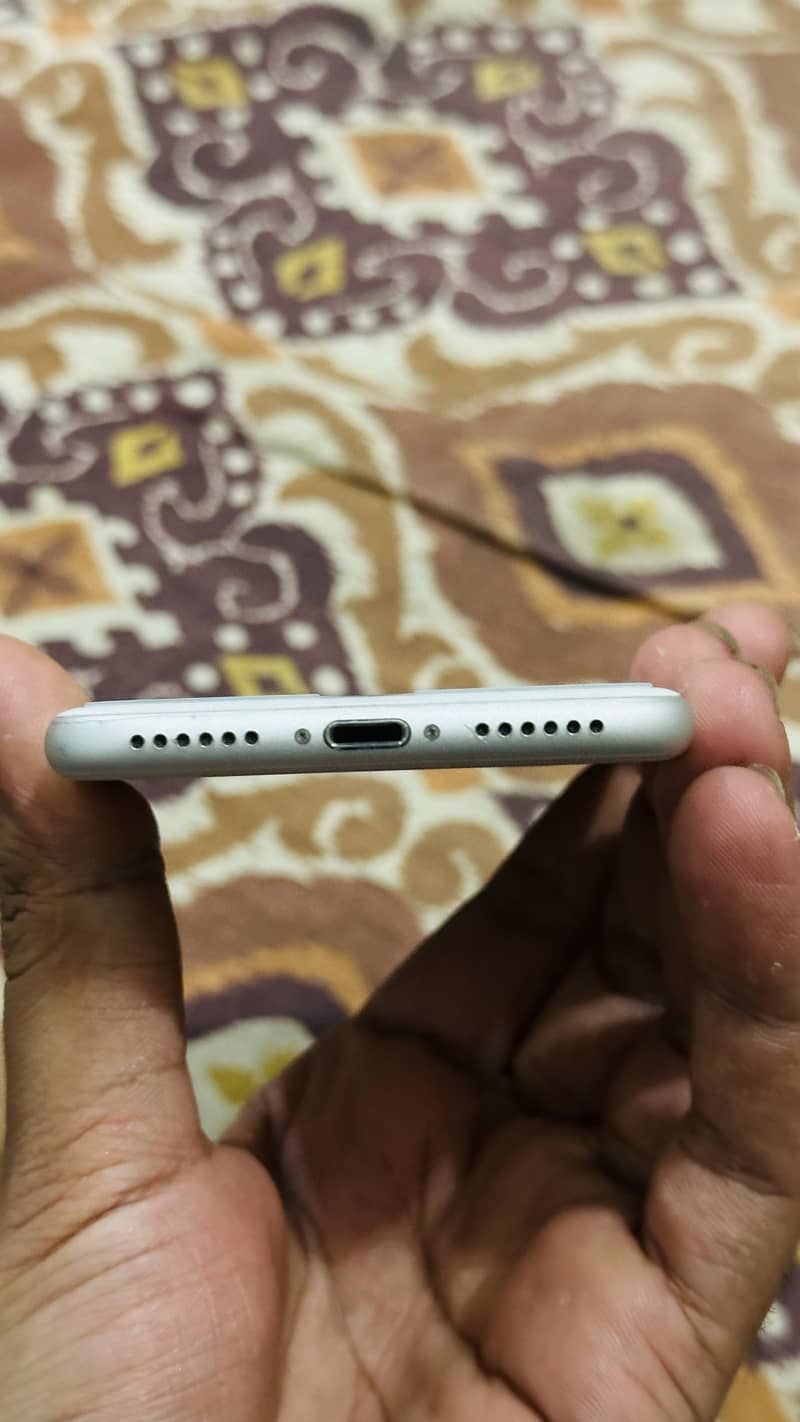 Apple iPhone 8 9