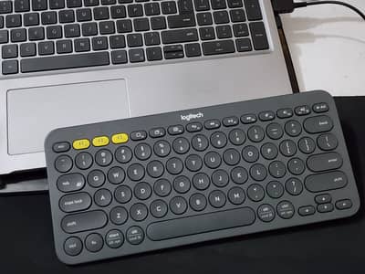 Logitech K380 Multi Device Wireless Keyboard - 10/10 Condition