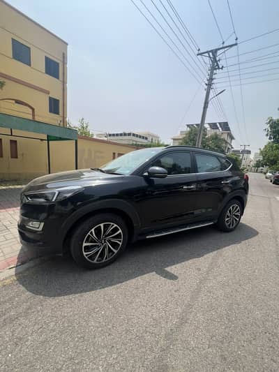 Hyundai Tucson FWD A/T GLS Sport 2023 | Top Condition | Family SUV |