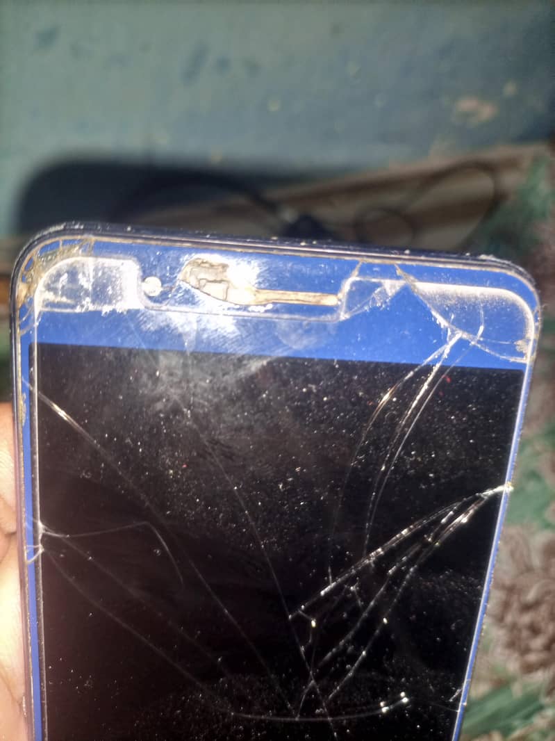 Honor 8C 7
