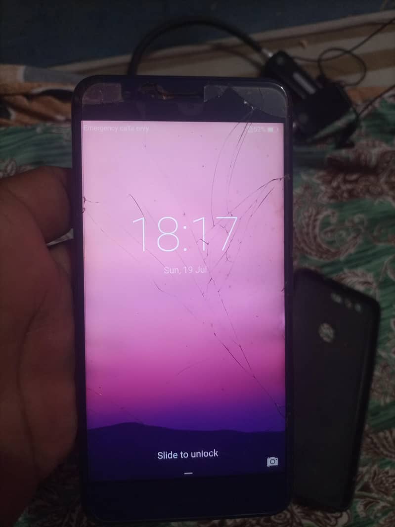 Honor 8C 9