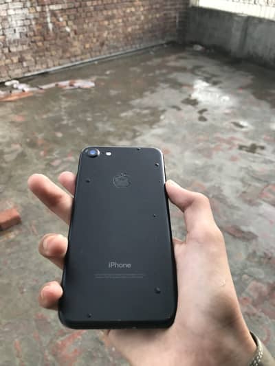 Apple iPhone 7