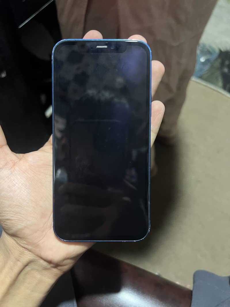 iPhone 12 3
