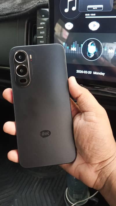 Itel City 200