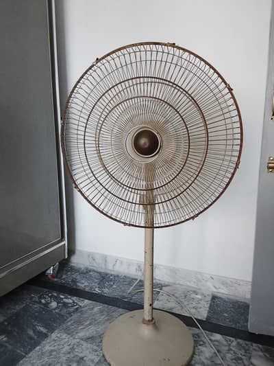 Pedestal fan for sale