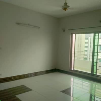 10 Marla 3-Bed Luxury Apartment for Rent in Askari 11 Lahore | Prime Location