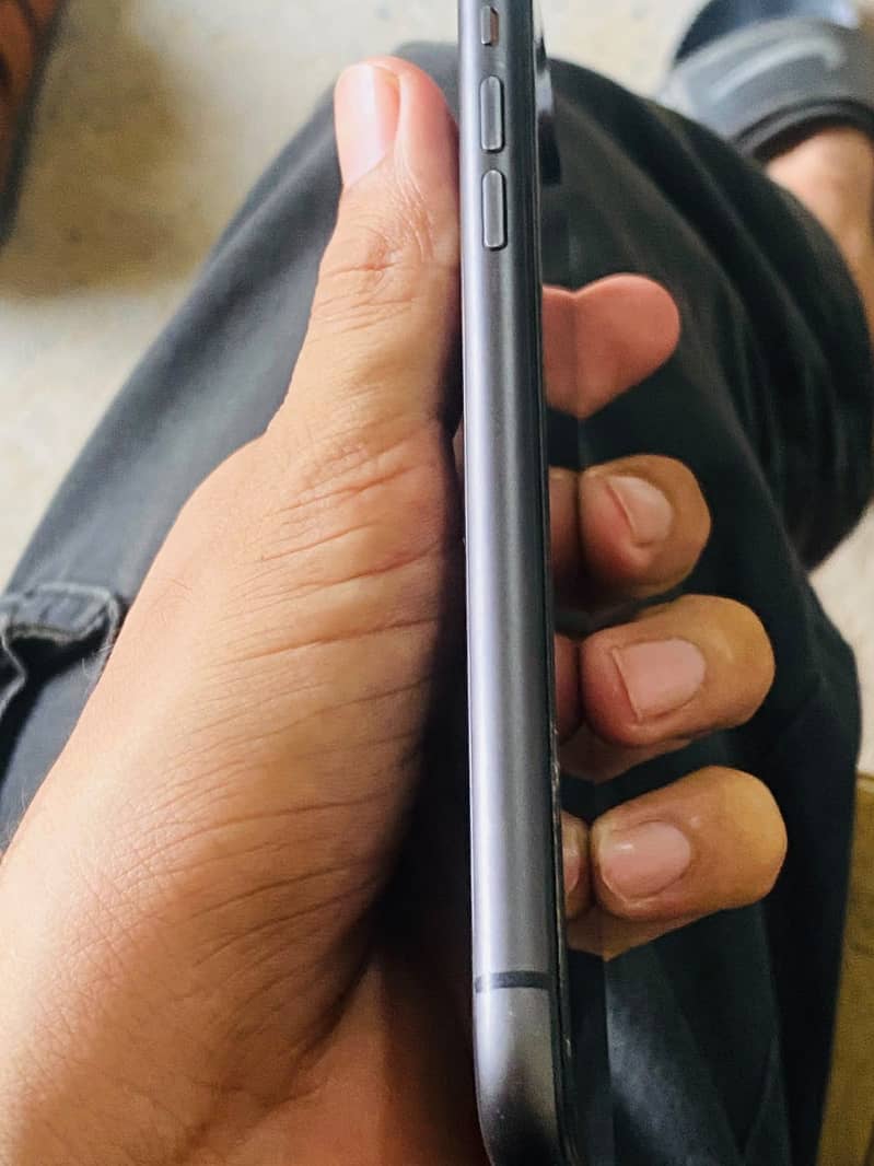 Apple iPhone 11 1