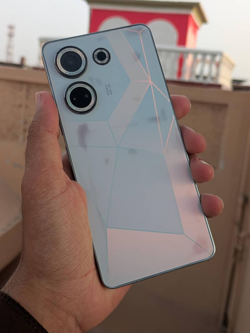 Tecno CAMON 20 1