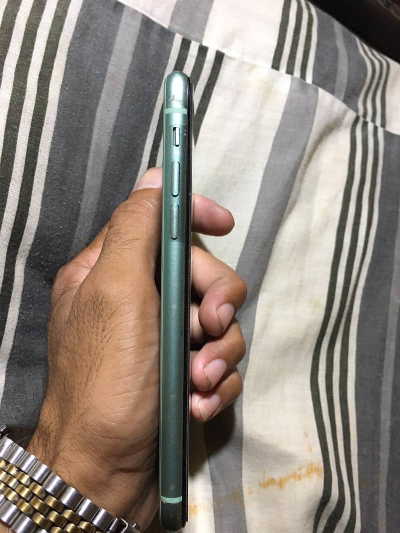 Apple iPhone 11 1