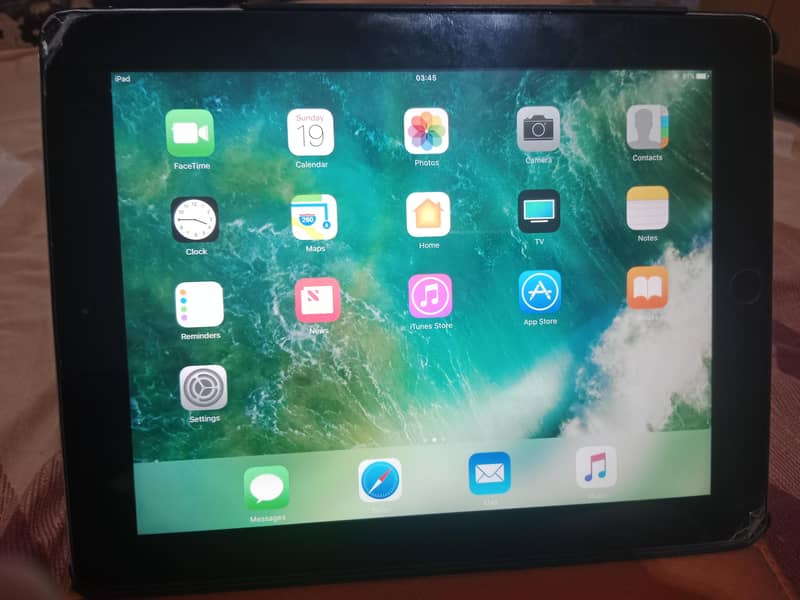 Apple iPad 4th Generation 1