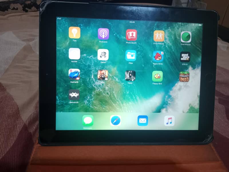 Apple iPad 4th Generation 2