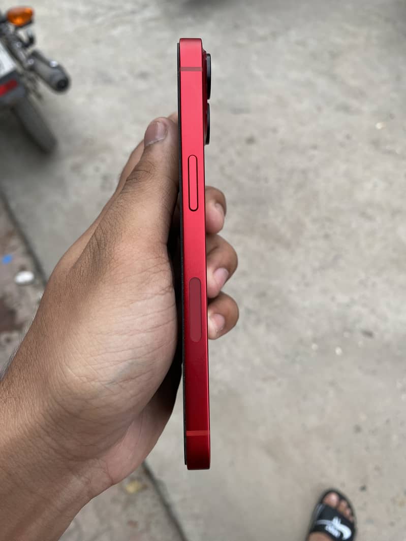 Apple iPhone 13 1