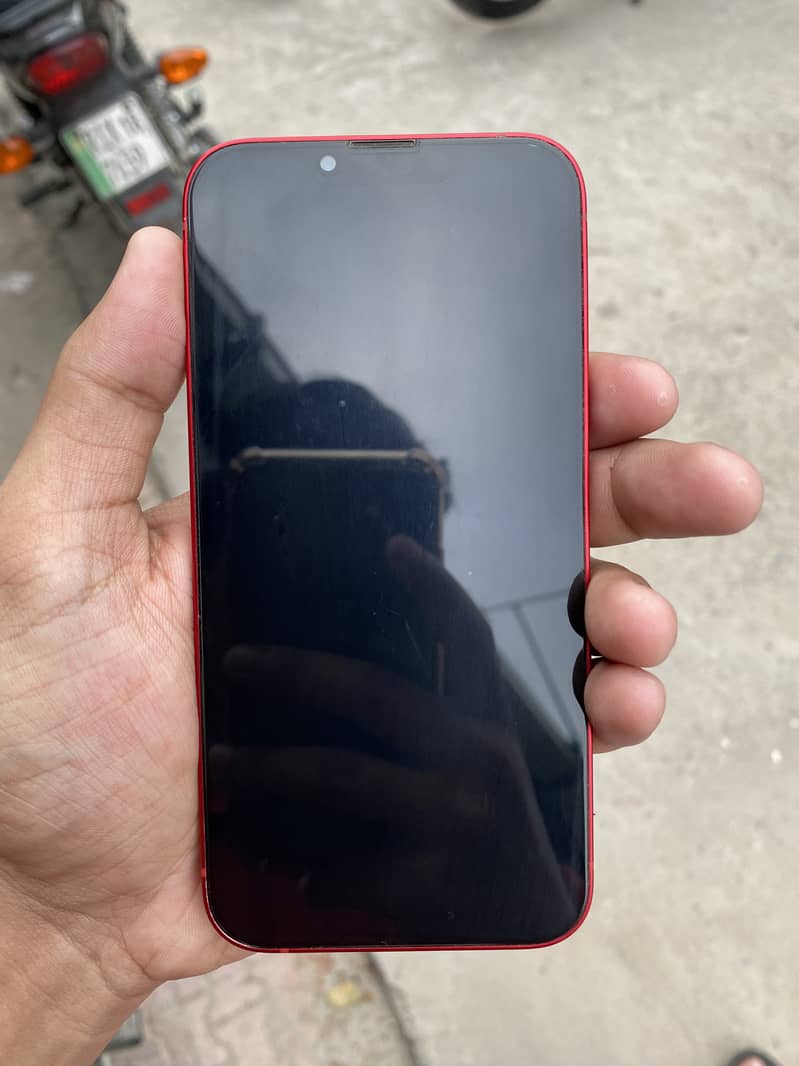 Apple iPhone 13 5