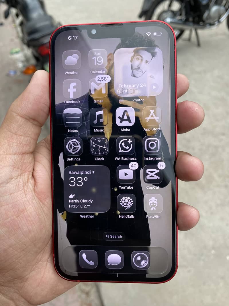Apple iPhone 13 7