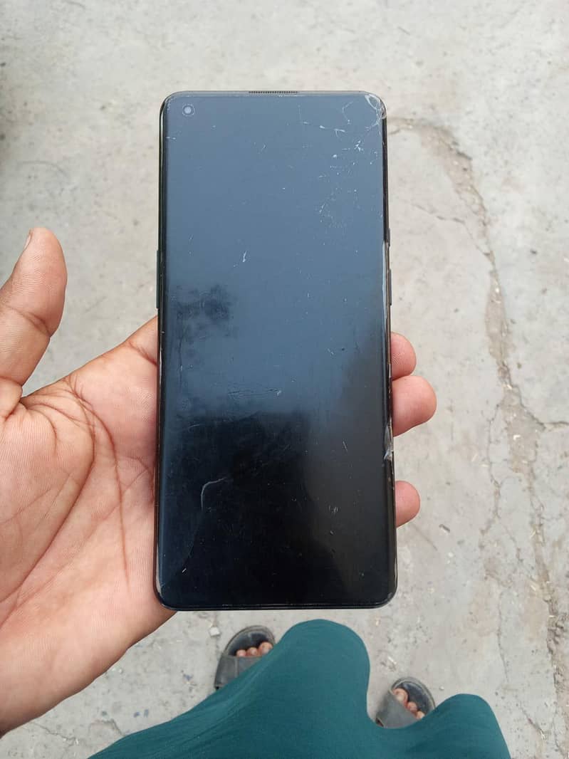 One Plus 9 Pro 4