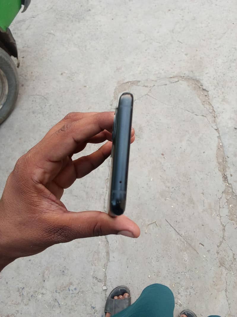 One Plus 9 Pro 5