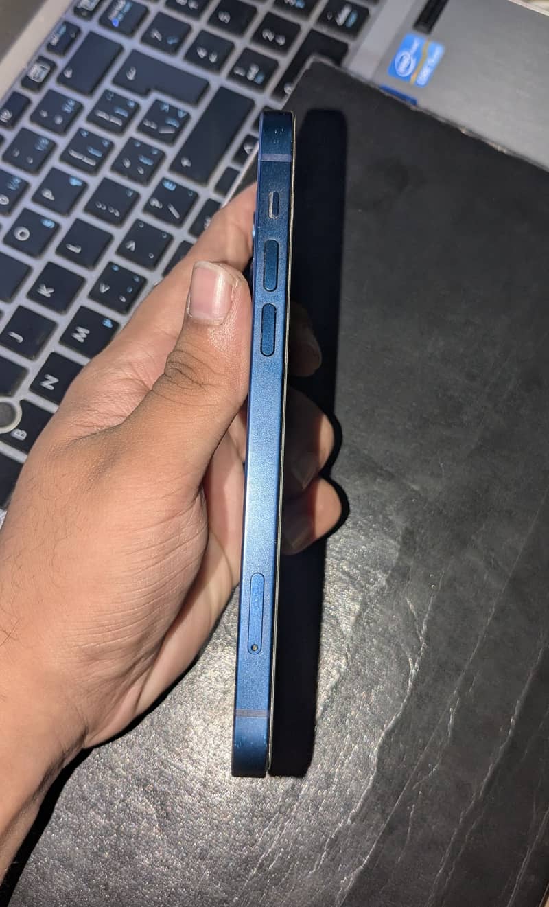 iPhone 12 2
