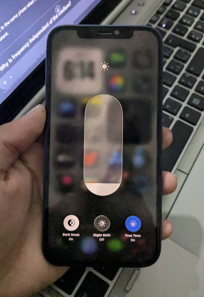 iPhone 12 6