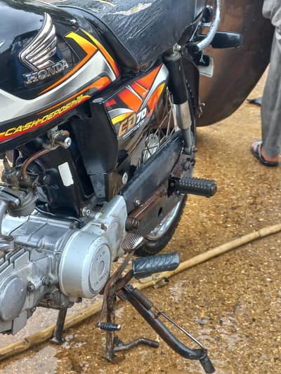 honda cd 70 1 hand use everything is ok full geniun