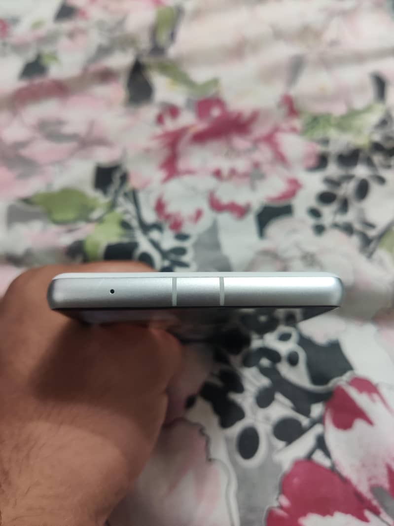 Google Pixel 7a 3
