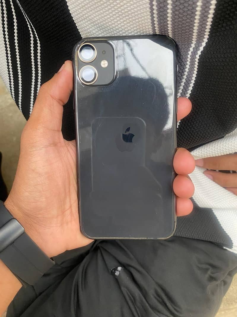 Apple iPhone 11 0