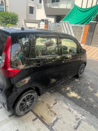 Mitsubishi Ek Wagon 2015