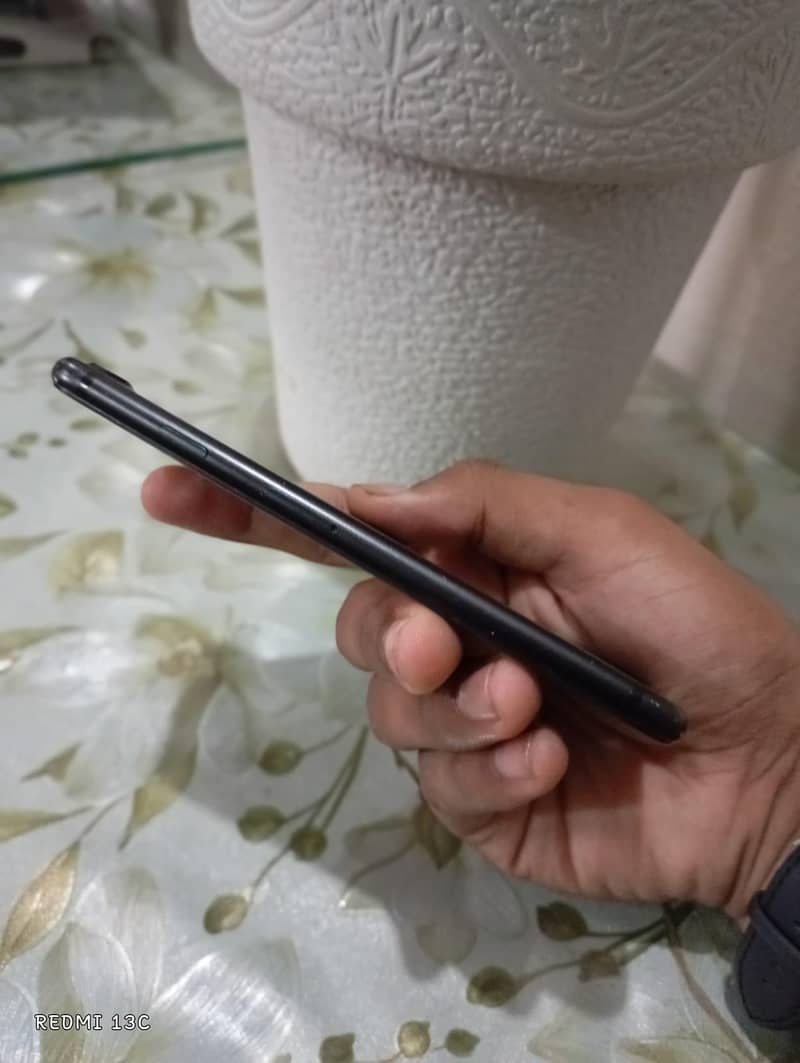 Apple iPhone 7 2