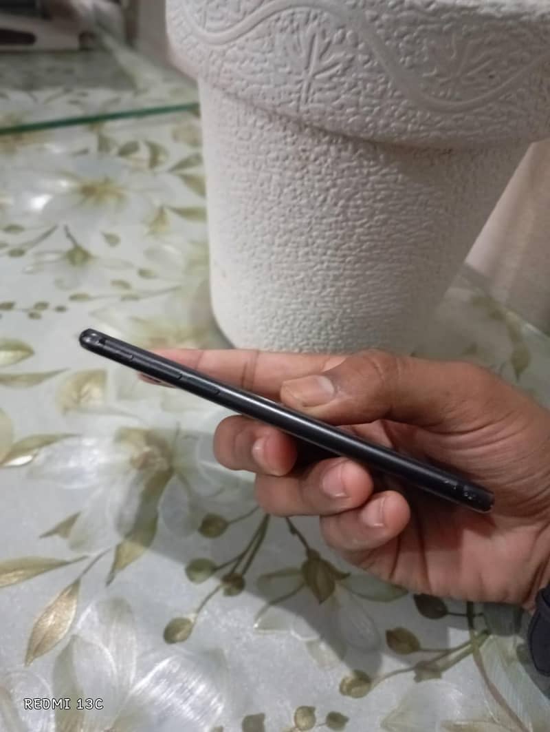 Apple iPhone 7 3