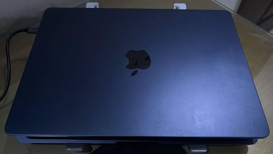 MacBook Air M4 – Midnight 16GB/256GB