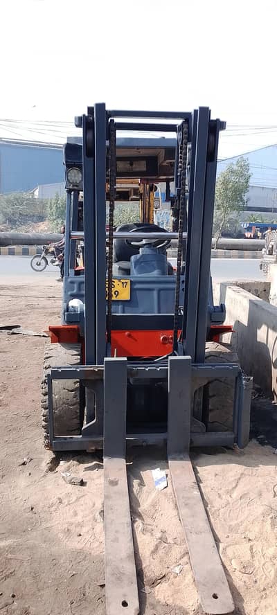 Millat helli forklifter 3ton 03101141060