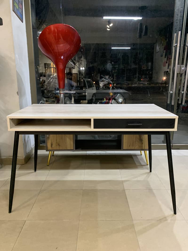 Study table/ workstation table 3